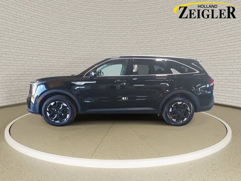 Used 2024 Kia Sorento S AWD/4WD image 8