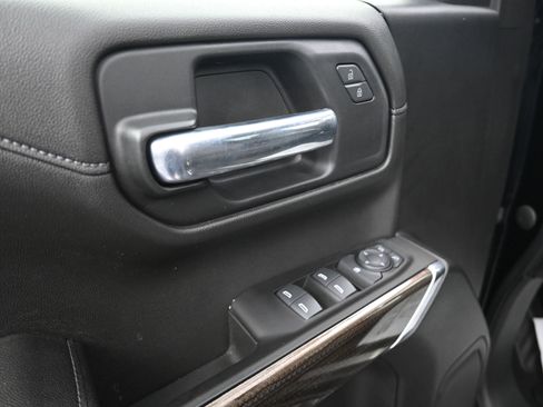 Used 2022 Chevrolet Silverado 1500 LT image 25