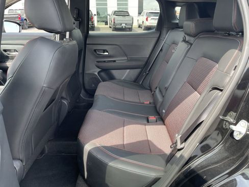 Used 2025 Nissan Kicks SR AWD/4WD image 23