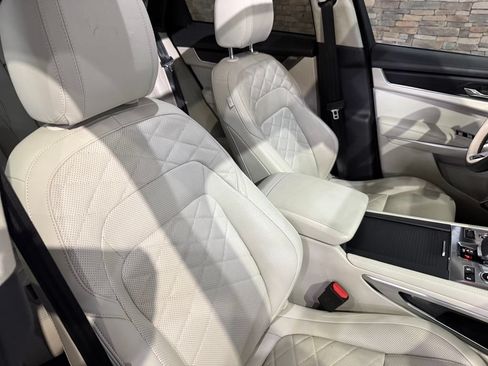 Used 2021 Jaguar F-PACE S AWD/4WD image 3