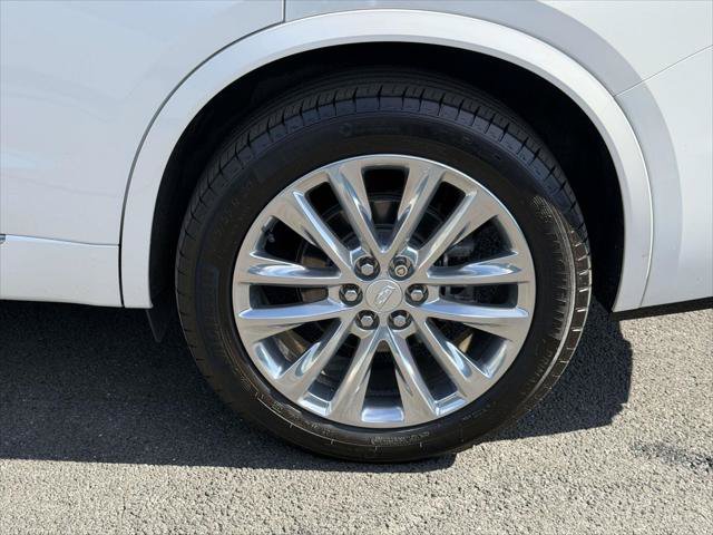 Used 2024 Cadillac XT6 Premium Luxury AWD/4WD image 10