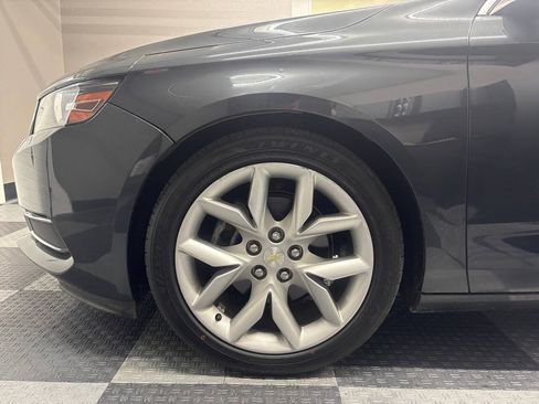 Used 2015 Chevrolet Impala LT FWD image 12