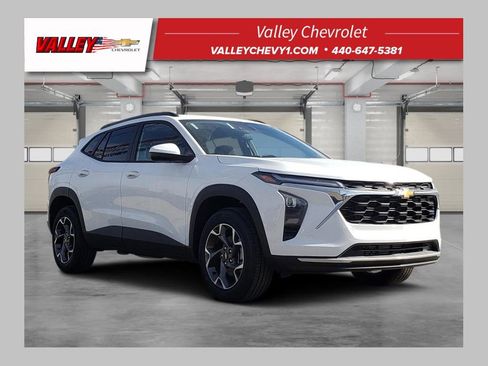 New 2026 Chevrolet Trax LT w/ LT Convenience Package image 1