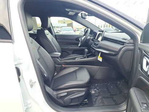 New 2026 Jeep Compass Trailhawk image 18