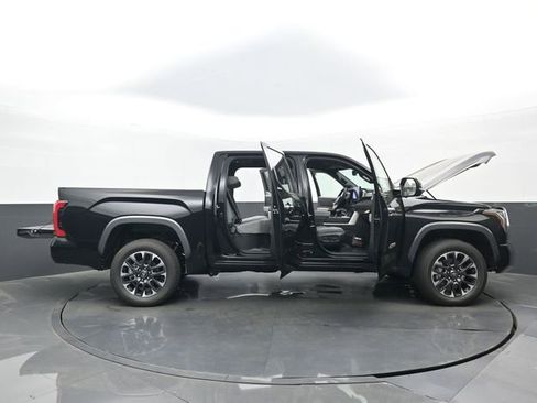 New 2026 Toyota Tundra Limited AWD/4WD image 32