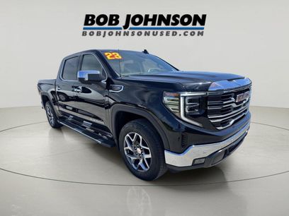 Used 2023 GMC Sierra 1500 SLT w/ SLT Premium Plus Package