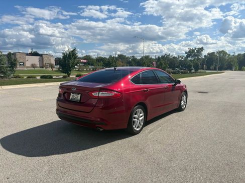 Used 2014 Ford Fusion SE image 5