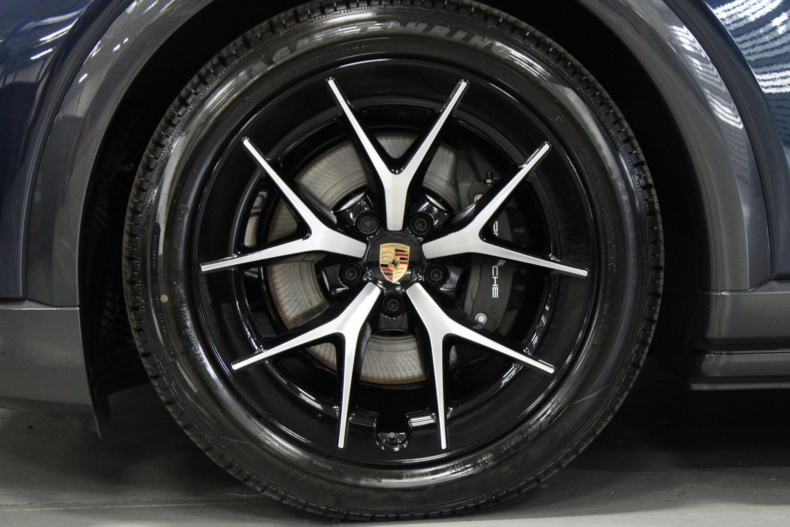 Used 2026 Porsche Cayenne Electric AWD/4WD image 11