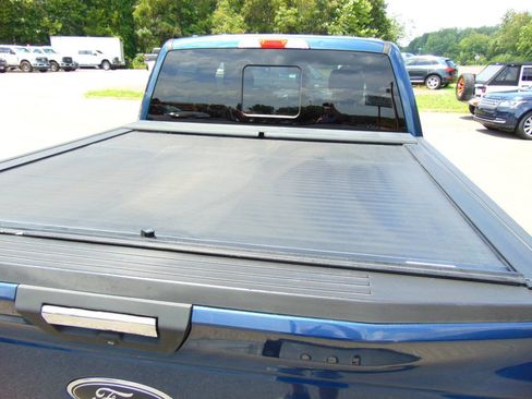 Used 2017 Ford F150 XLT w/ Equipment Group 302A Luxury AWD/4WD image 35