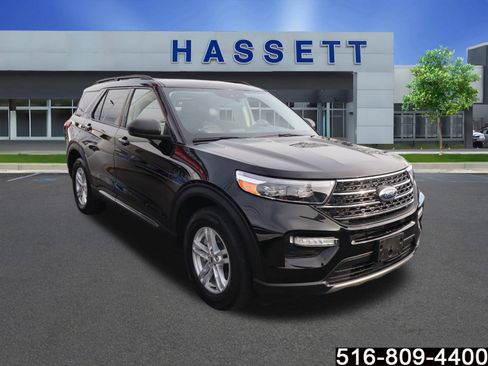 Used 2022 Ford Explorer XLT w/ Equipment Group 202A image 1