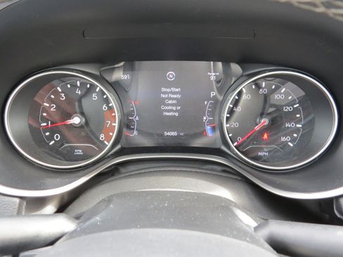 Certified 2021 Jeep Compass Latitude image 24