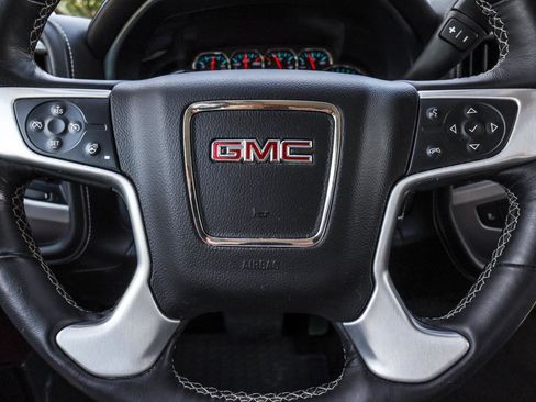Used 2017 GMC Sierra 1500 SLT w/ SLT Preferred Package AWD/4WD image 12