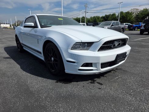 Used 2014 Ford Mustang Premium w/ Equipment Group 202A image 7