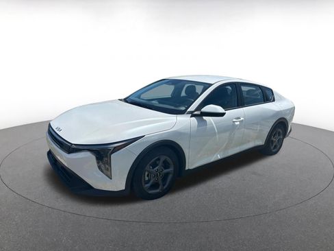 Used 2025 Kia K4 FWD image 7