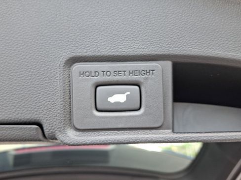 Used 2025 Acura RDX SH-AWD w/ Technology Package image 33