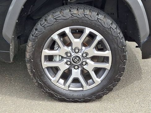 Used 2023 Toyota Tundra 1794 Edition AWD/4WD image 8
