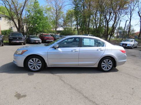 Used 2011 Honda Accord EX-L image 3