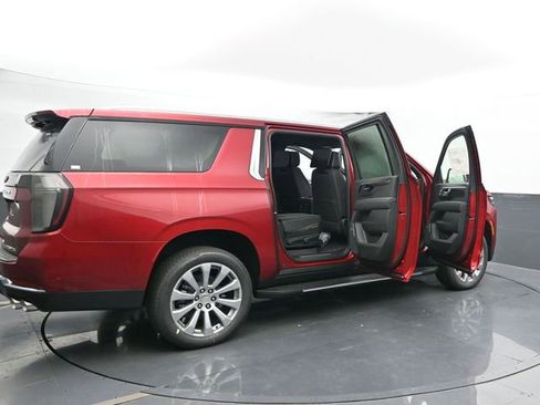 New 2026 Chevrolet Suburban Premier image 63