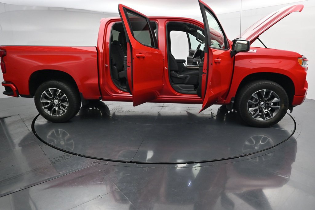 Used 2023 Chevrolet Silverado 1500 RST AWD/4WD image 45