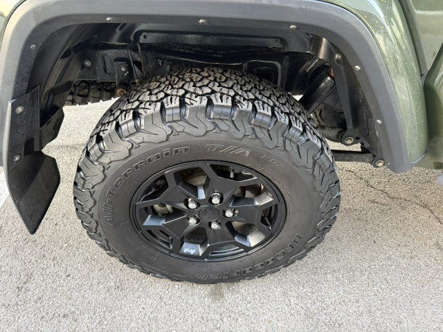 Used 2021 Jeep Gladiator Sport AWD/4WD image 13