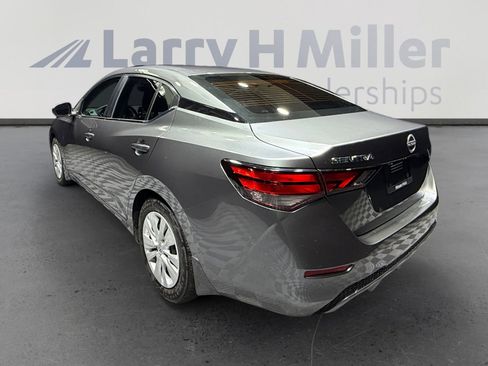 Certified 2025 Nissan Sentra S image 3