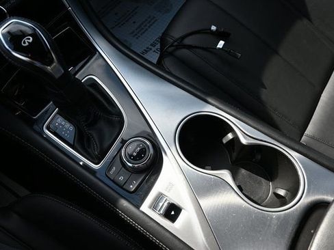 Used 2018 INFINITI Q60 3.0t Luxe image 26