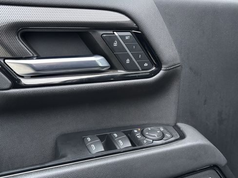 Used 2024 GMC Sierra 2500 AT4 w/ AT4 Premium Plus Package image 15