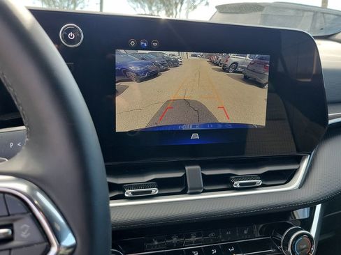 Used 2025 Chevrolet Equinox LT image 27