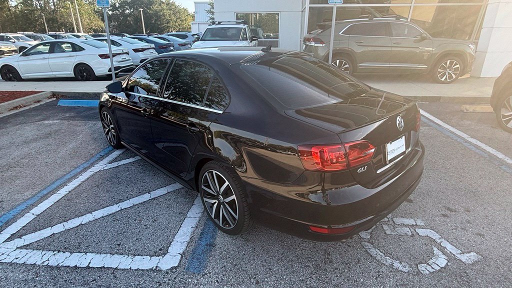 Used 2013 Volkswagen Jetta GLI FWD image 9