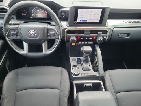 Certified 2024 Toyota Tacoma SR5 image 20