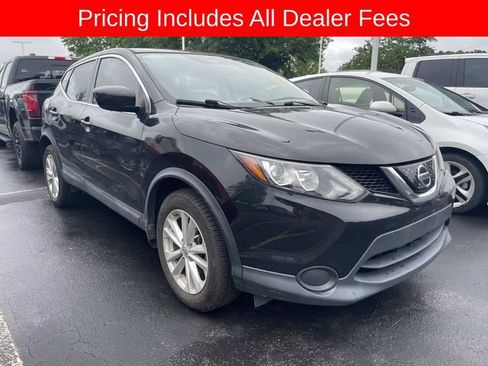 Used 2018 Nissan Rogue Sport S w/ S Appearance Package AWD/4WD image 12