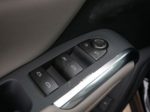 New 2026 Chevrolet Traverse LT w/ Driver Confidence Package image 16