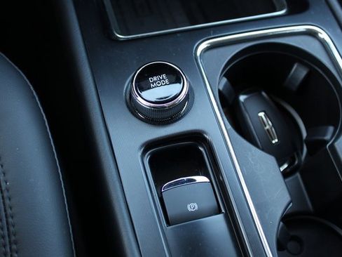 Certified 2023 Lincoln Corsair AWD w/ Equipment Group 101A image 28