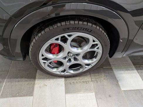 Used 2024 Alfa Romeo Tonale Veloce AWD/4WD image 7