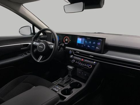 Certified 2025 Hyundai Sonata SE FWD image 18