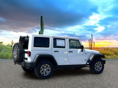Used 2017 Jeep Wrangler Unlimited Rubicon w/ Cold Weather Group AWD/4WD image 5