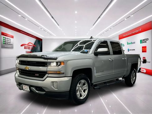 Used 2017 Chevrolet Silverado 1500 LT w/ All Star Edition AWD/4WD image 3