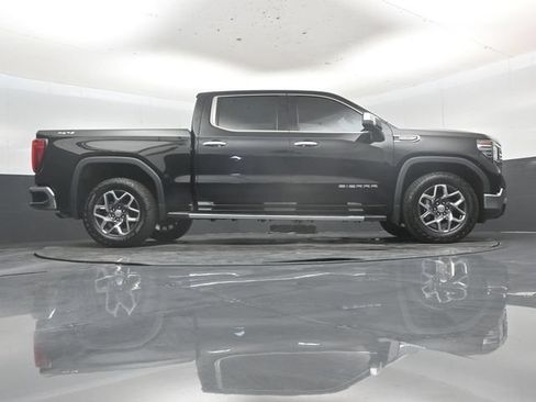 Used 2022 GMC Sierra 1500 SLT w/ SLT Convenience Package AWD/4WD image 49