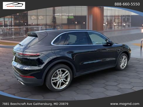Used 2019 Porsche Cayenne AWD/4WD image 5