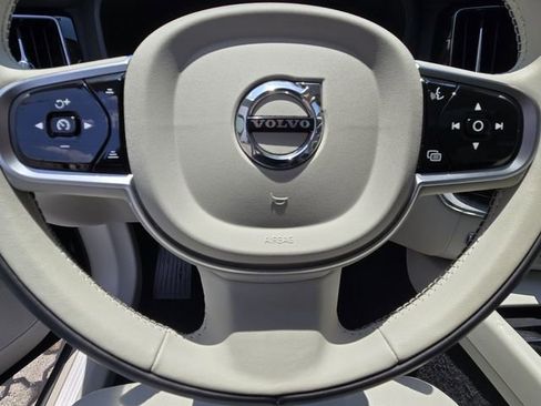 Used 2025 Volvo XC60 T8 Plus w/ Protection Package Premier AWD/4WD image 25
