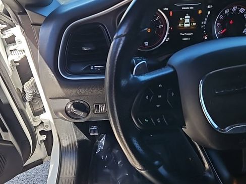 Used 2022 Dodge Challenger GT RWD image 13