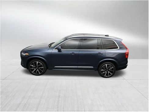 Used 2023 Volvo XC90 B6 Plus w/ Protection Package Premier AWD/4WD image 17