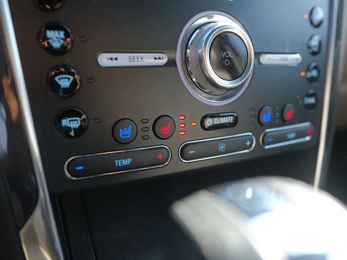 Used 2018 Ford Explorer Limited w/ Equipment Group 301A FWD image 24