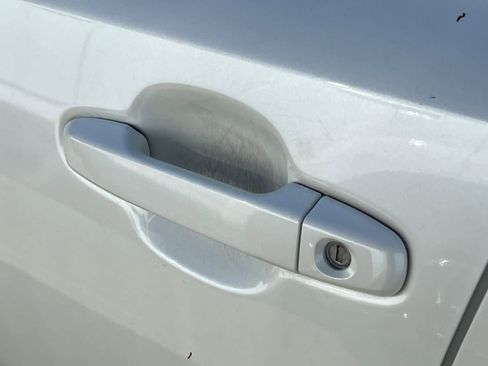 Used 2019 Toyota C-HR LE image 7