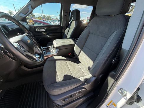 Used 2024 Chevrolet Silverado 1500 LT image 19