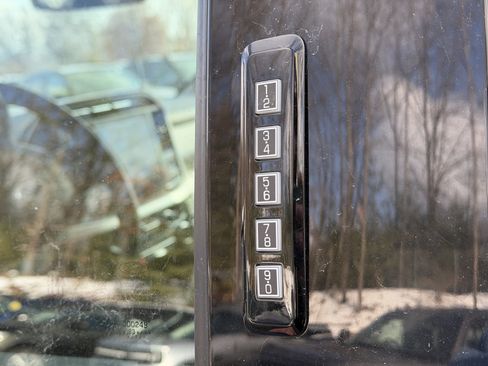 Used 2023 Ford F150 XLT w/ Equipment Group 302A High image 4