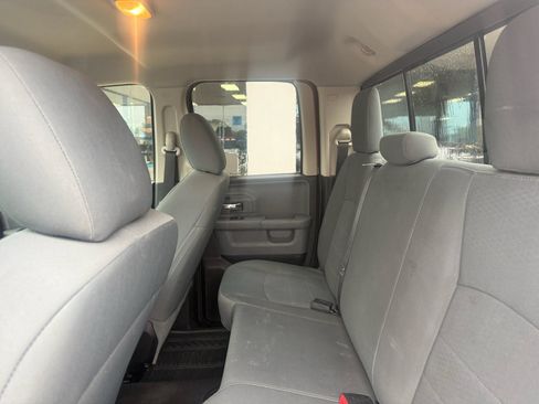 Used 2016 RAM 1500 Classic SLT RWD image 14