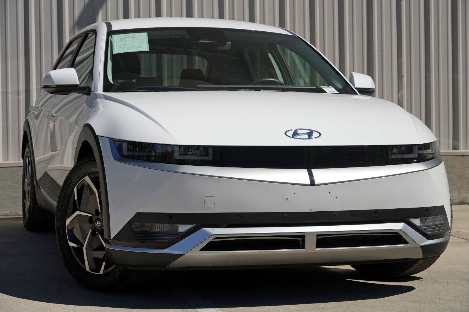 Used 2024 Hyundai Ioniq 5 SEL RWD image 3