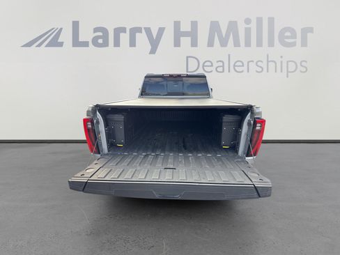 Used 2024 GMC Sierra 3500 Denali w/ Denali Reserve Package image 32