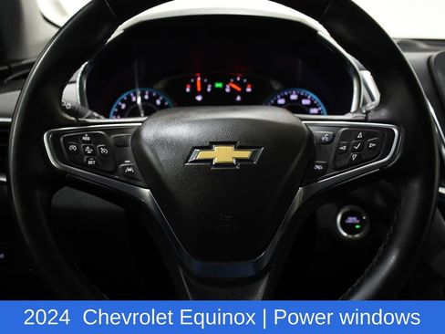Used 2024 Chevrolet Equinox LT image 11